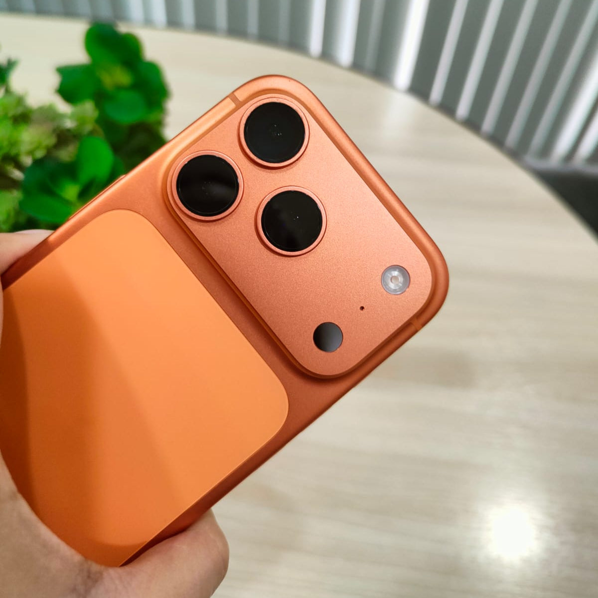 iPhone 17 Pro 256gb Orange (Second Hand)