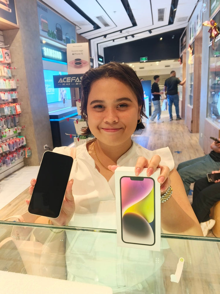 Happy JV Shop n Shop customer