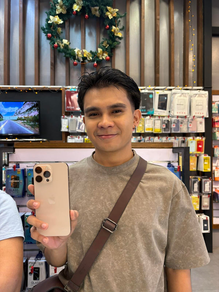 Happy JV Shop n Shop customer