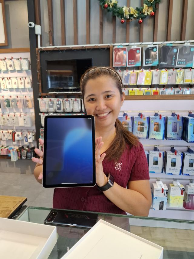Happy JV Shop n Shop customer