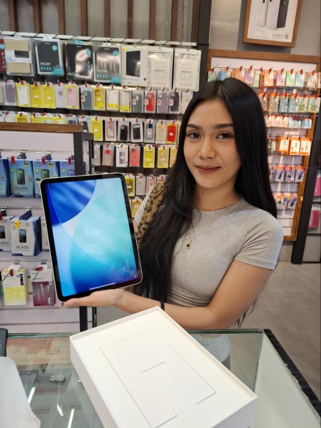Happy JV Shop n Shop customer
