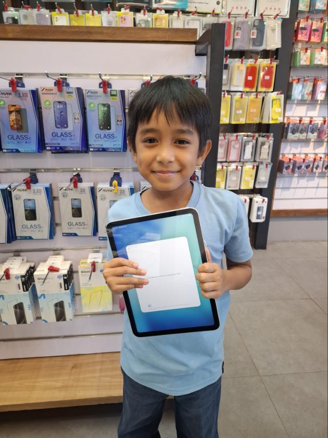 Happy JV Shop n Shop customer