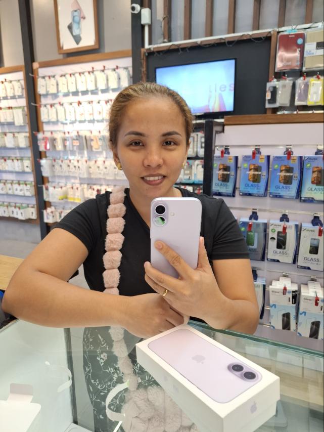 Happy JV Shop n Shop customer