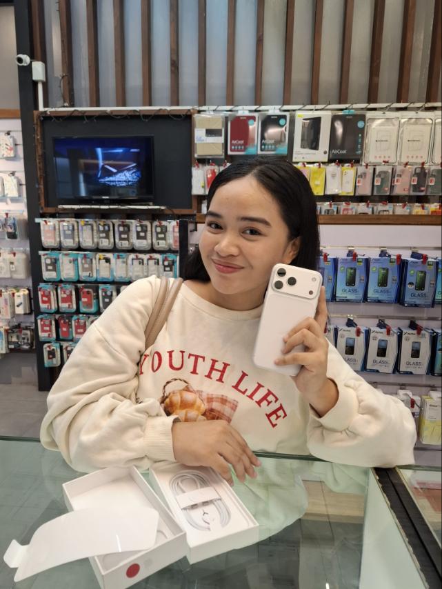 Happy JV Shop n Shop customer