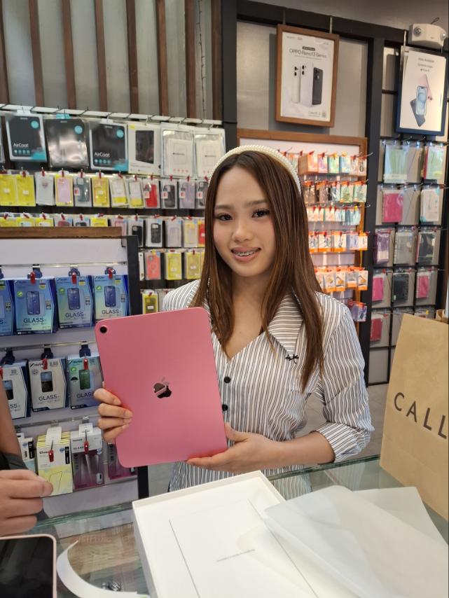 Happy JV Shop n Shop customer