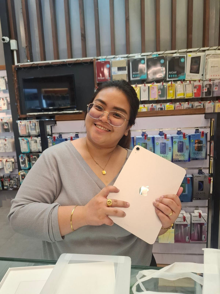 Happy JV Shop n Shop customer