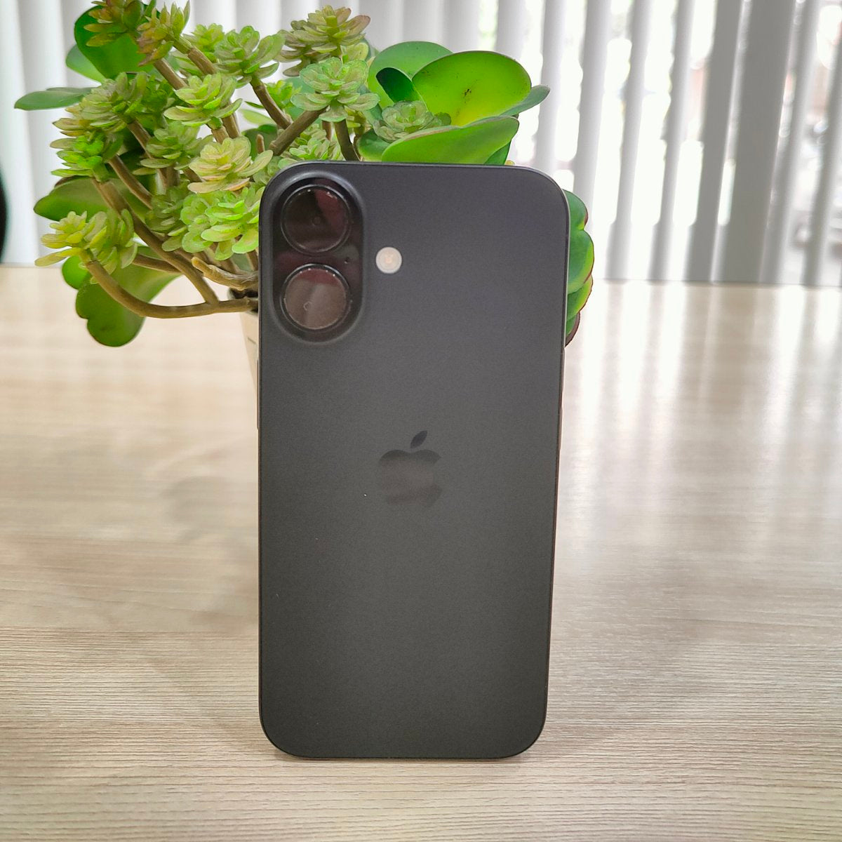 iPhone 16 128gb Black (Second Hand)