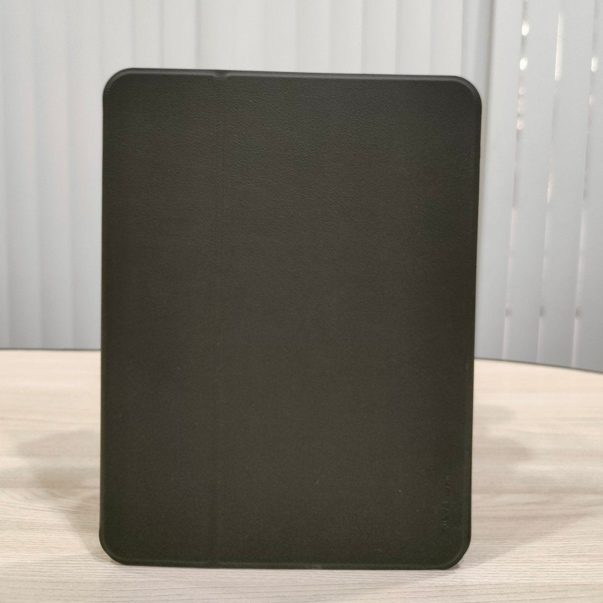 X-LEVEL GOLDEN ARMOR CASE FOR IPAD PRO 11INCH (M4) BLACK