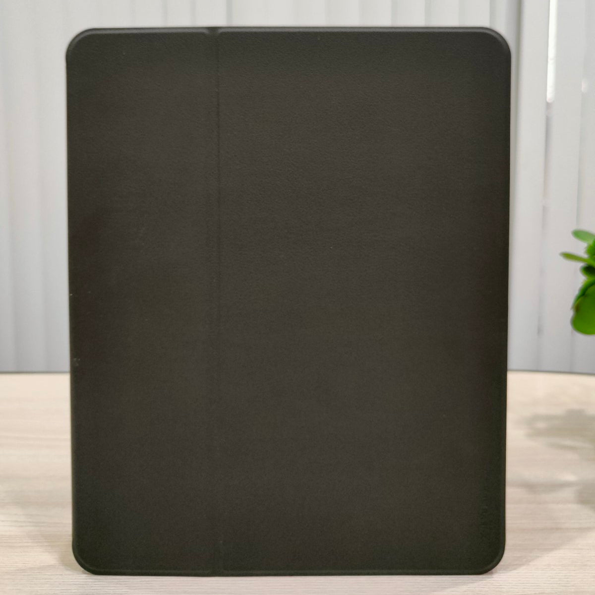 X-LEVEL GOLDEN ARMOR CASE FOR IPAD PRO 13INCH (M4) BLACK