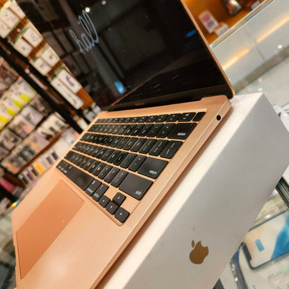 Macbook Air 13 inch M1 Chip Gold 256gb (Second Hand)